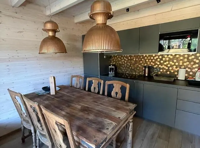 Jodlowy Zakatek New بيت للعطل نيخوجة